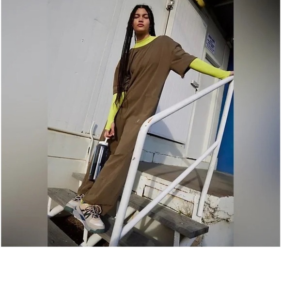 ⭐️NWT Free People Hot Shot Onsie Tee⭐️ - Picture 3 of 6